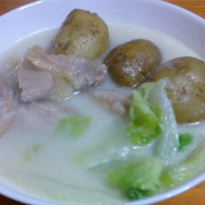 白菜と新じゃがの丸ごとクリーム煮 レシピ 作り方 By ヒトツメチテイジン 楽天レシピ